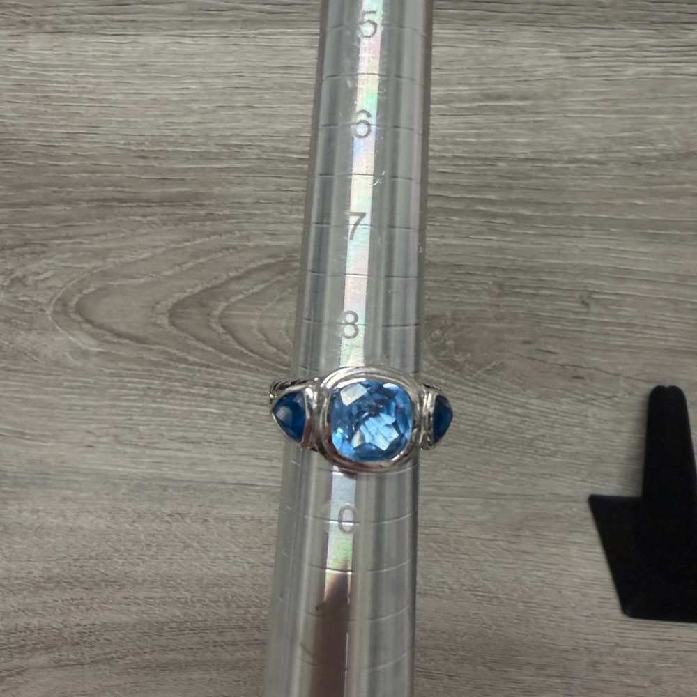 Elegant Blue Sterling Silver Ring‎ .925